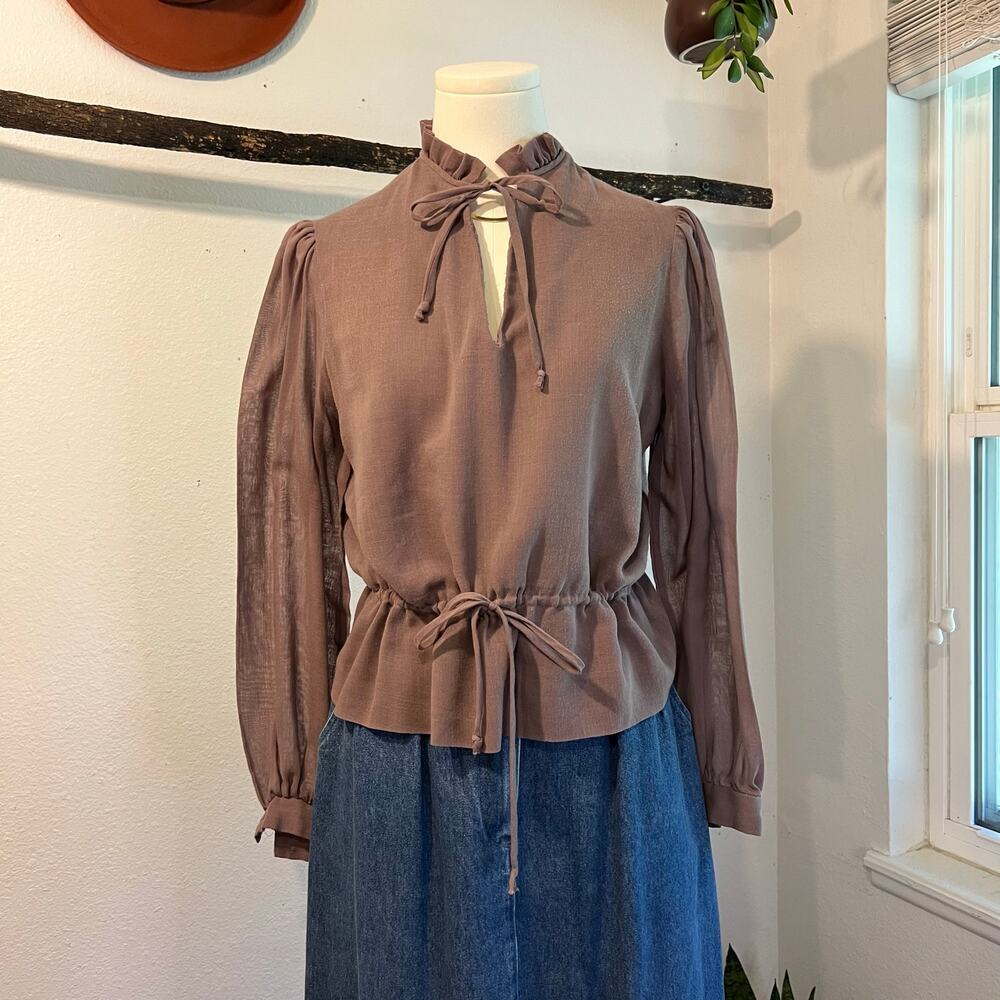 Vintage Lavender Purple Soft Lightweight Bow Tie Blouse Size Medium